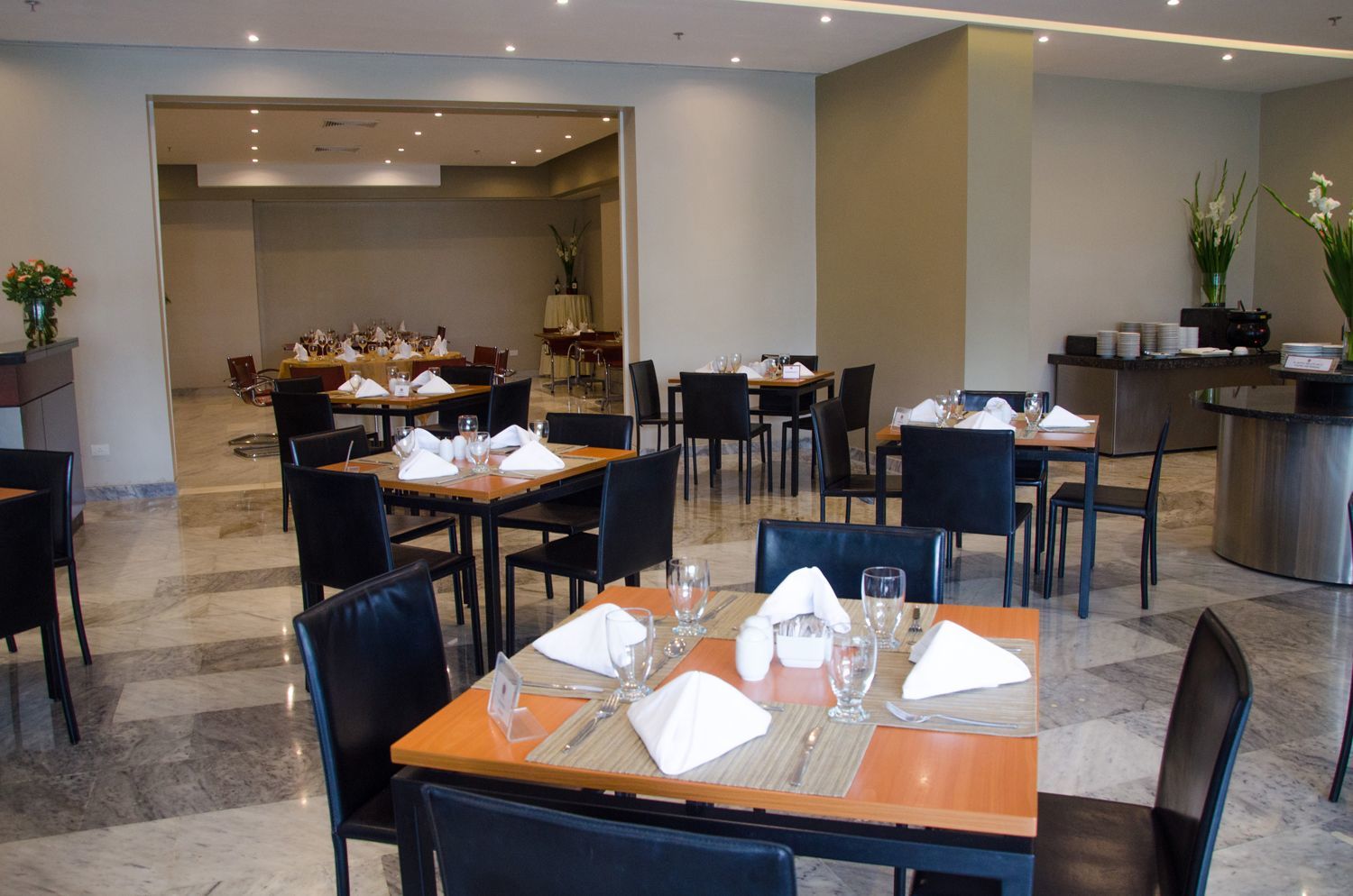 Hotel Paseo De Las Mercedes Caracas Exterior foto